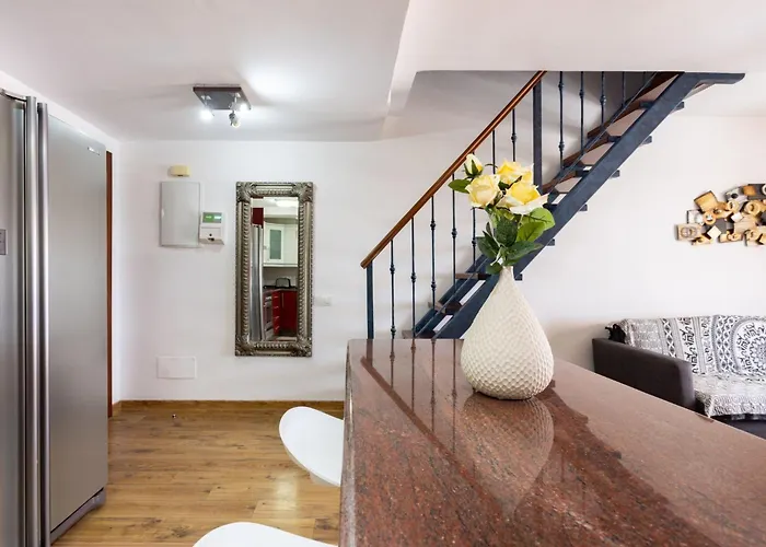 Apartman Attic Vistas Mit Wunderschoenem Meerblick By Interhome