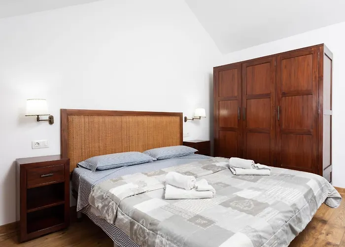 شقة Attic Vistas Mit Wunderschoenem Meerblick By Interhome