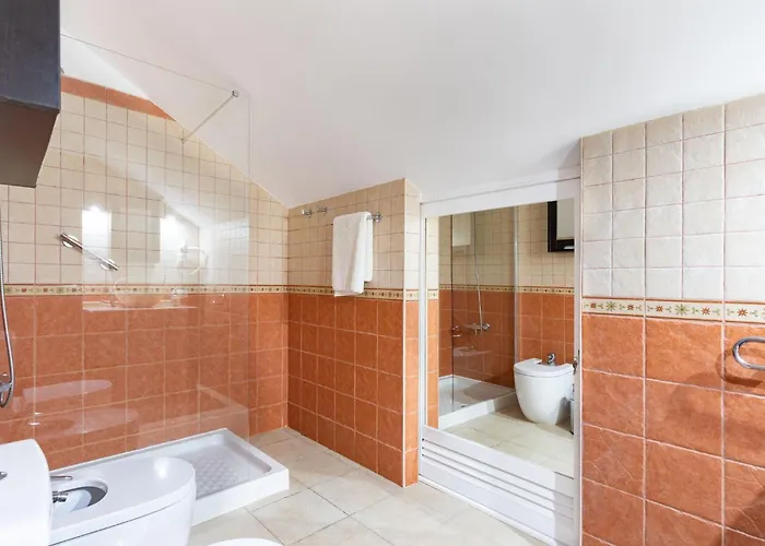 Attic Vistas Mit Wunderschoenem Meerblick By Interhome Apartman *