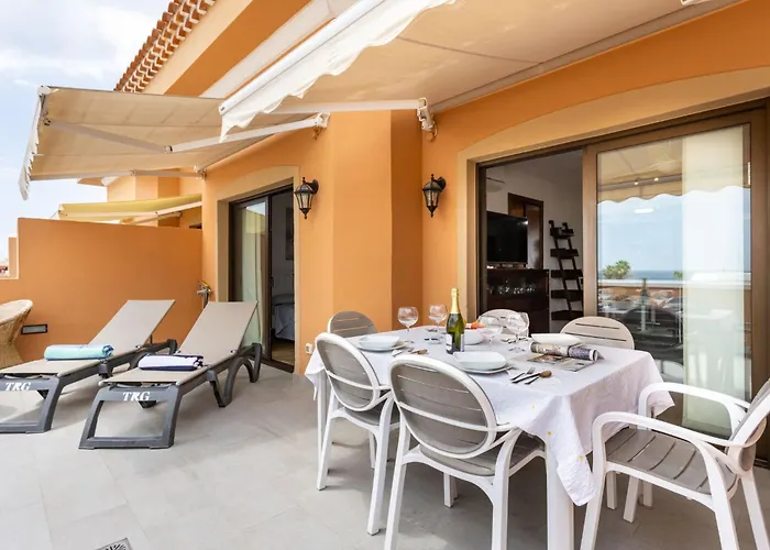 Attic Vistas Mit Wunderschoenem Meerblick By Interhome Apartman *