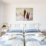 Lägenhet Attic Vistas Mit Wunderschoenem Meerblick By Interhome *