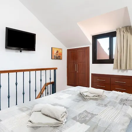 Attic Vistas Mit Wunderschoenem Meerblick By Interhome * Playa de las Americas (Tenerife)