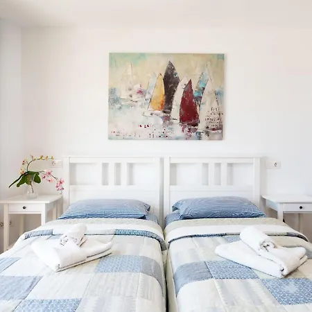 Appartamento Attic Vistas Mit Wunderschoenem Meerblick By Interhome *