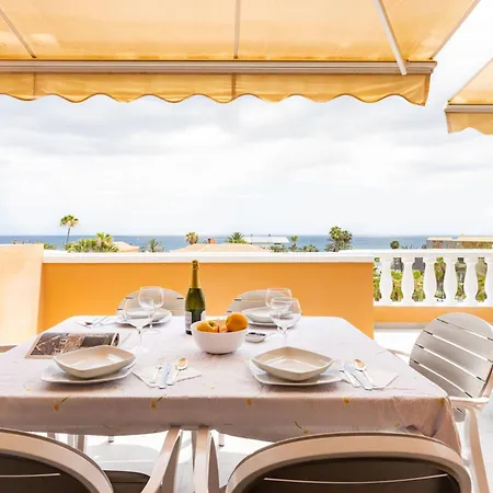 Attic Vistas Mit Wunderschoenem Meerblick By Interhome