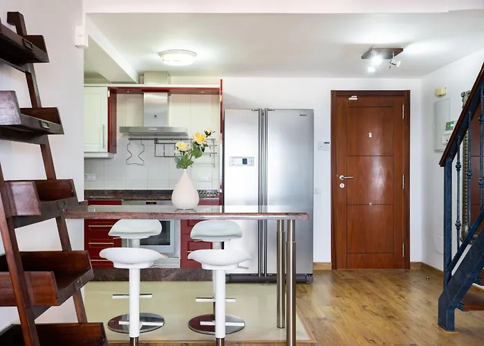 Appartement Attic Vistas Mit Wunderschoenem Meerblick By Interhome