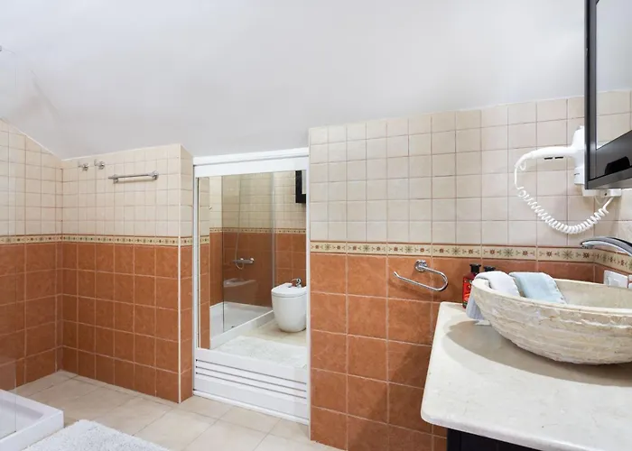 Attic Vistas Mit Wunderschoenem Meerblick By Interhome Appartement *